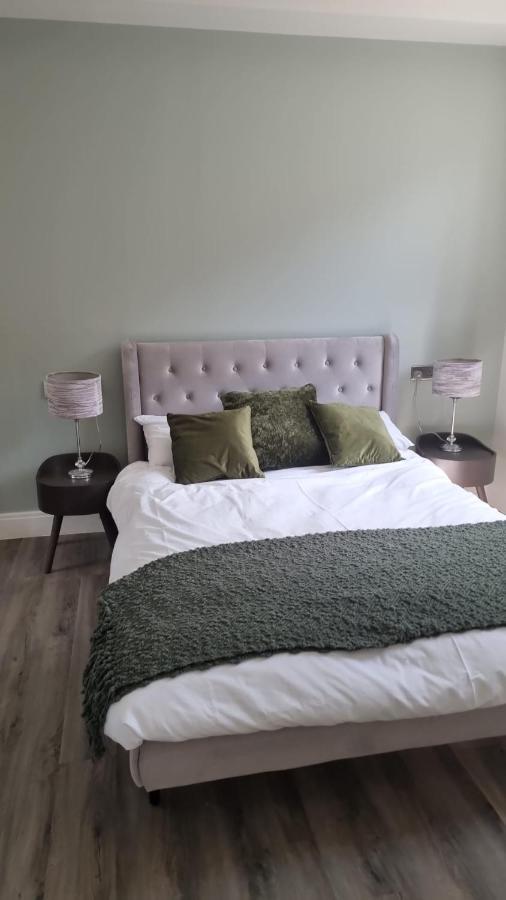 Jasmin Apartments - Luxury 1 & 2 Bedroom Units With Free Parking Буши Экстерьер фото